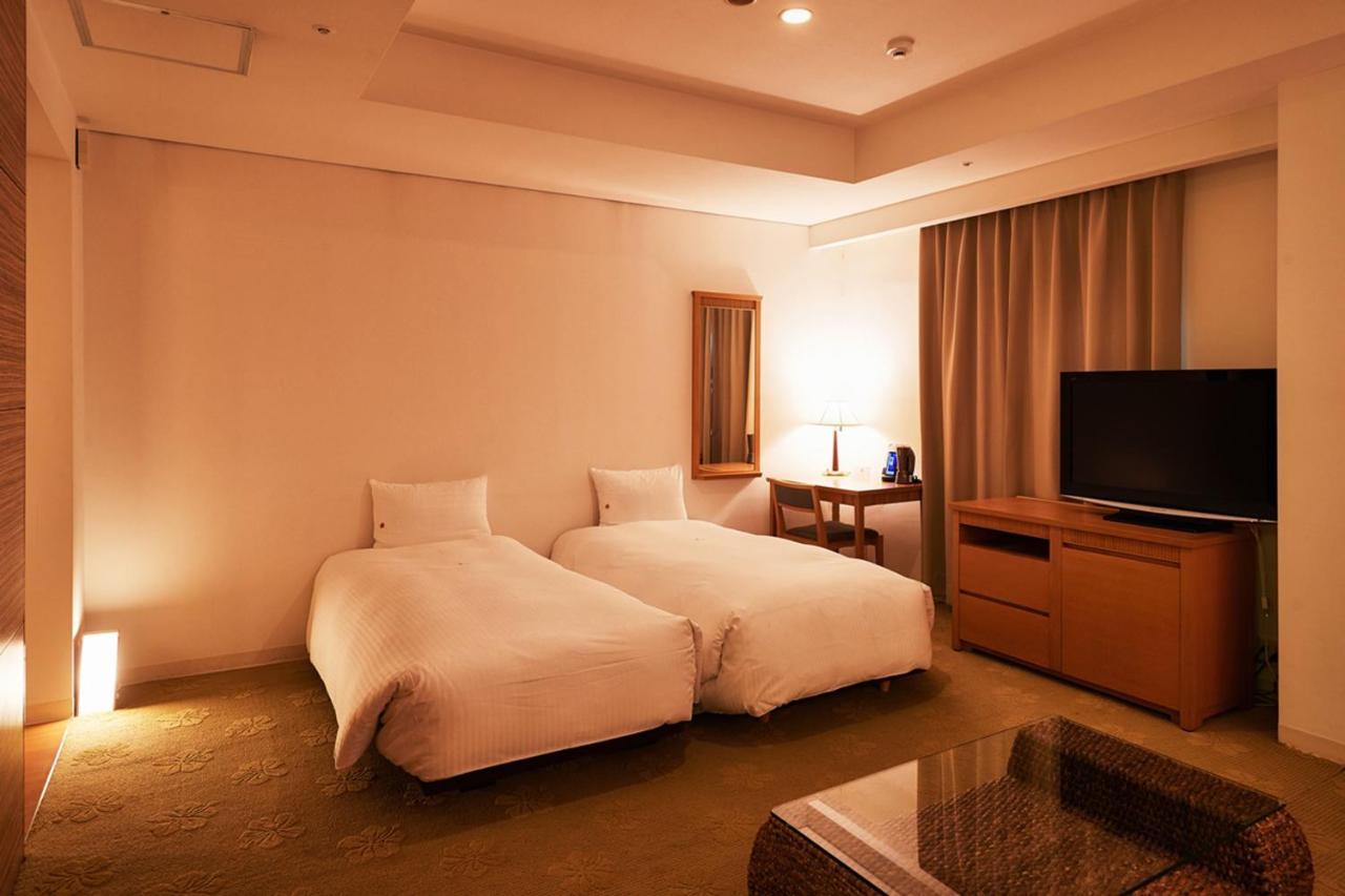 Pacific Hotel Okinawa Наха Экстерьер фото